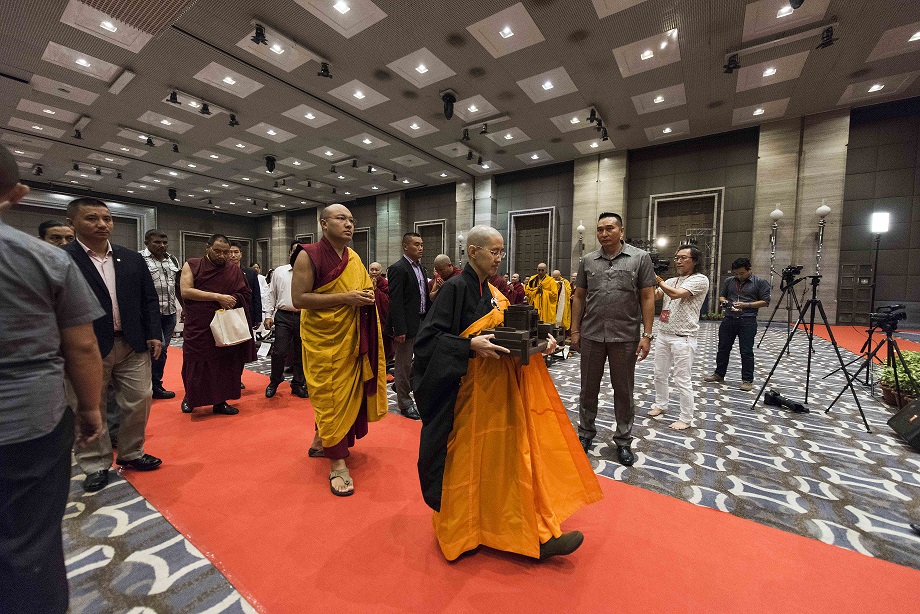 karmapa HS morning 16Aug2016 3